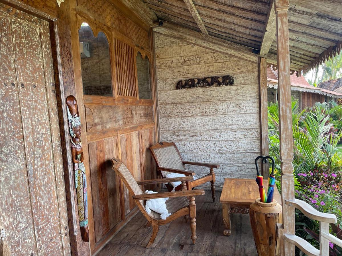 Louka Beach Bali Tianyar Eksteriør bilde